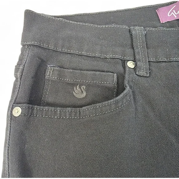 Gloria Vanderbilt Amanda High Rise Tapered Jeans Black 12P Petite - Picture 3 of 13
